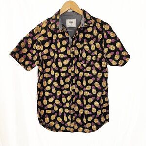 Straight Faded Medium Men's Pineapple Print Short Sleeve Button-Up Shirt